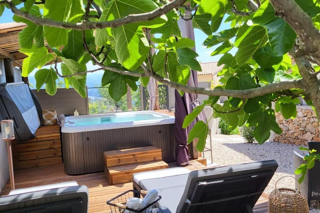 L'antre deux Pierres, spa, détente et romantisme Bouyon Exterior foto